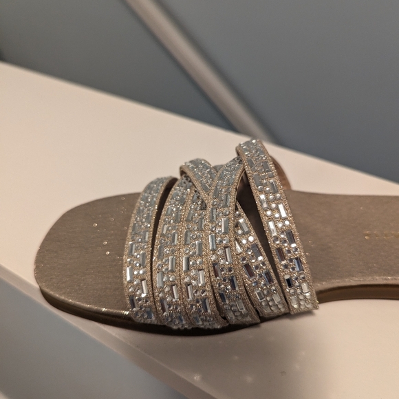 Kelly & Katie sandals - Picture 5 of 6